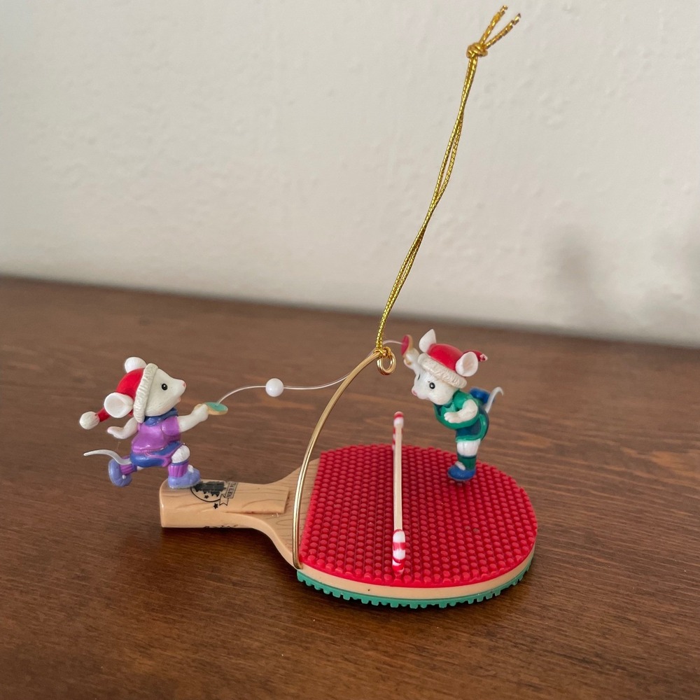 Vintage 1996 ENESCO 'Servin' Up‎ Joy' Christmas Ornament Table Tennis Mice READ